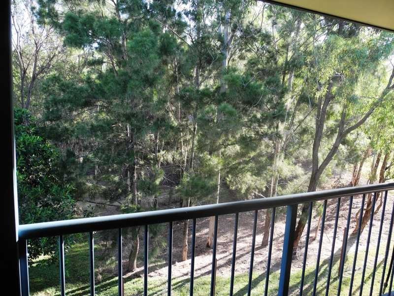 9 Curtis Avenue, Boyne Island QLD 4680