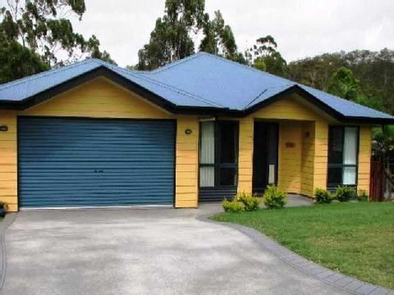 9 Curtis Avenue, Boyne Island QLD 4680