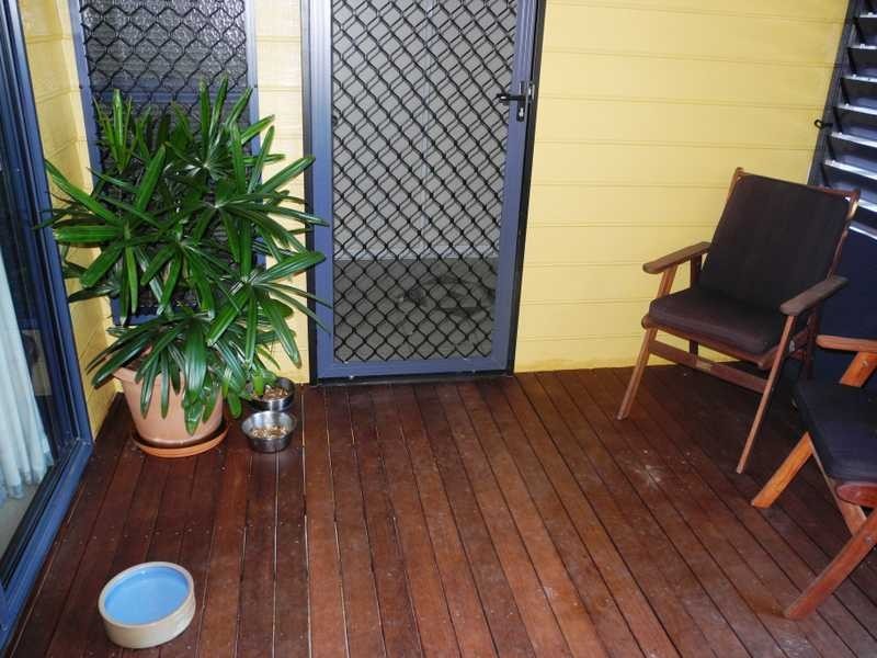 9 Curtis Avenue, Boyne Island QLD 4680