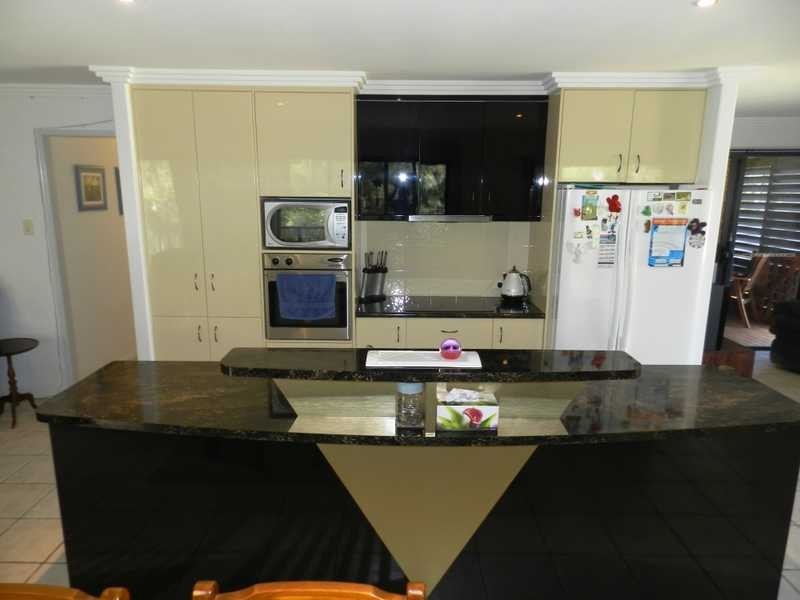 9 Curtis Avenue, Boyne Island QLD 4680