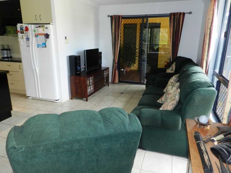 9 Curtis Avenue, Boyne Island QLD 4680