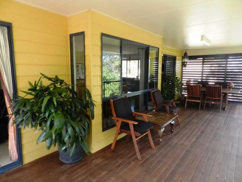 9 Curtis Avenue, Boyne Island QLD 4680