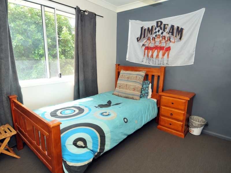 17 Wattora Close, Boyne Island QLD 4680