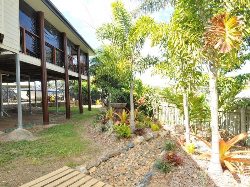 17 Wattora Close, Boyne Island QLD 4680