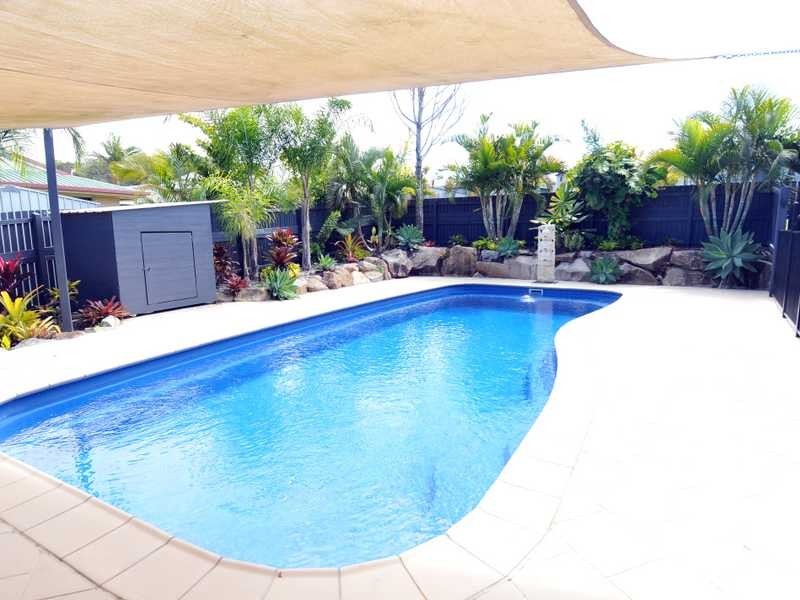 17 Wattora Close, Boyne Island QLD 4680
