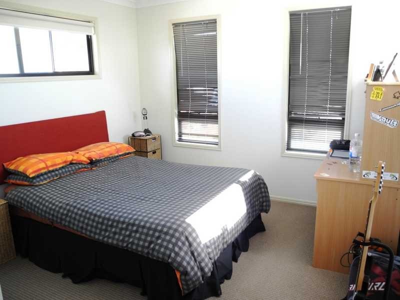 35 Lighthouse Drive, Boyne Island QLD 4680