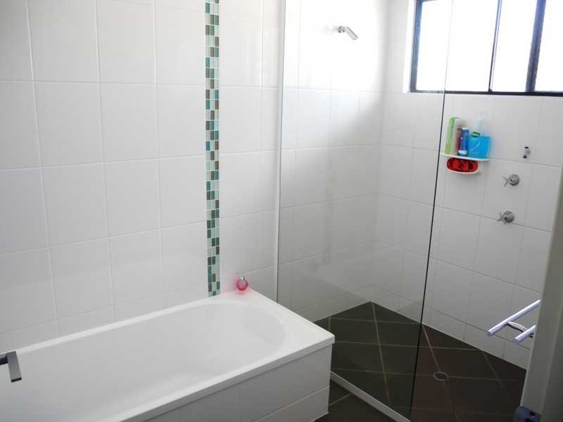 35 Lighthouse Drive, Boyne Island QLD 4680