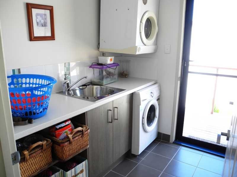 35 Lighthouse Drive, Boyne Island QLD 4680