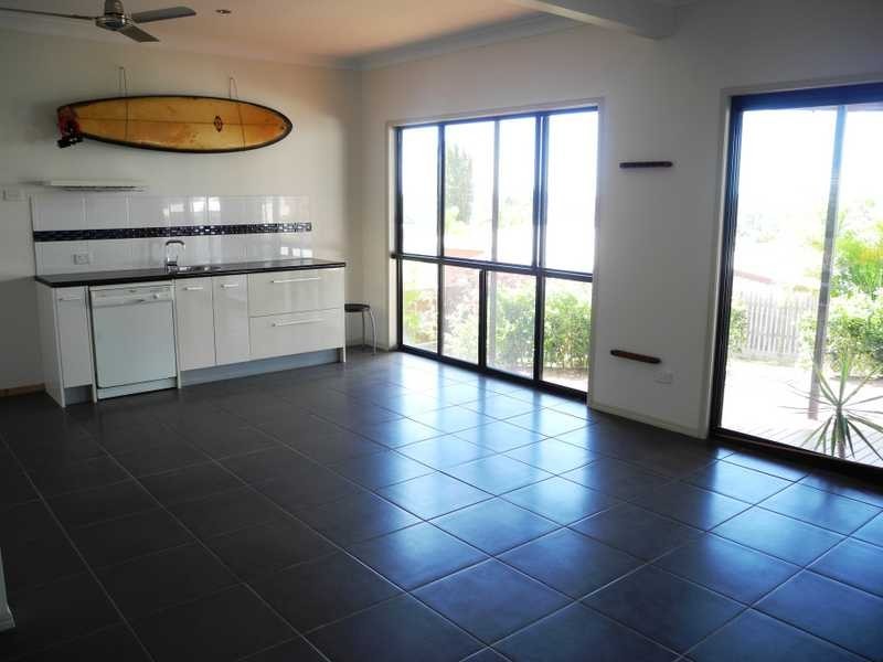 35 Lighthouse Drive, Boyne Island QLD 4680