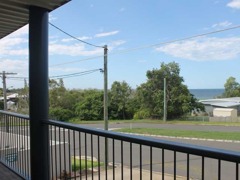 1/35 Ocean Street, Tannum Sands QLD 4680