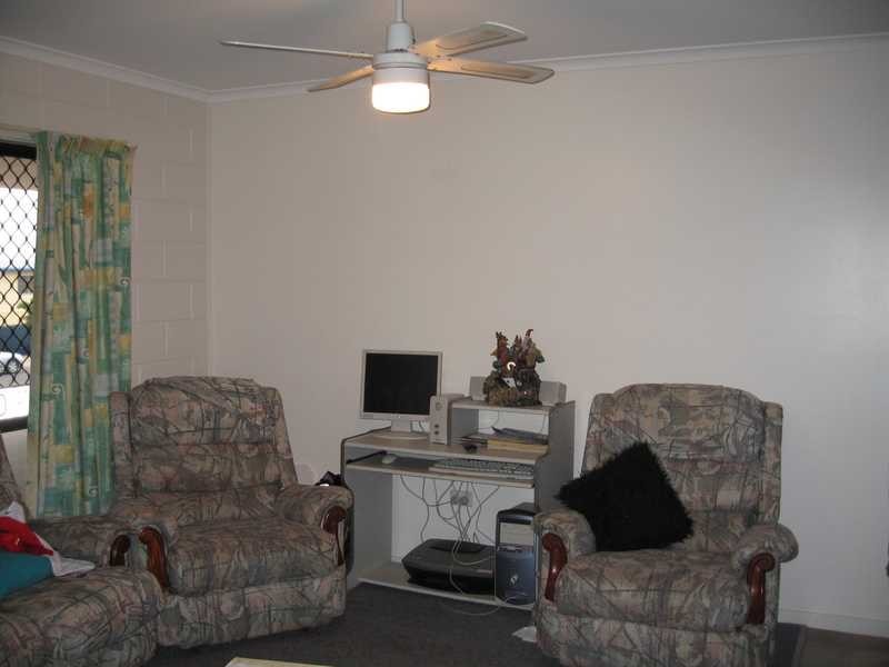 Unit 1 & 2/10 Pleasant Avenue, Tannum Sands QLD 4680