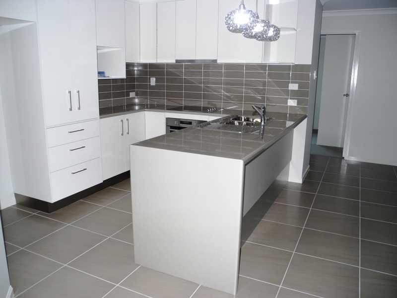 13 Valley Way, Boyne Island QLD 4680