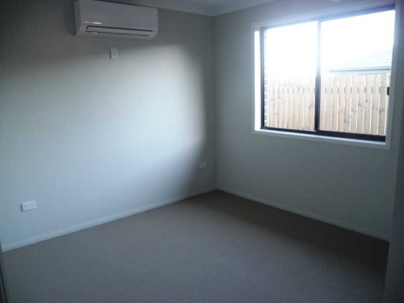 13 Valley Way, Boyne Island QLD 4680