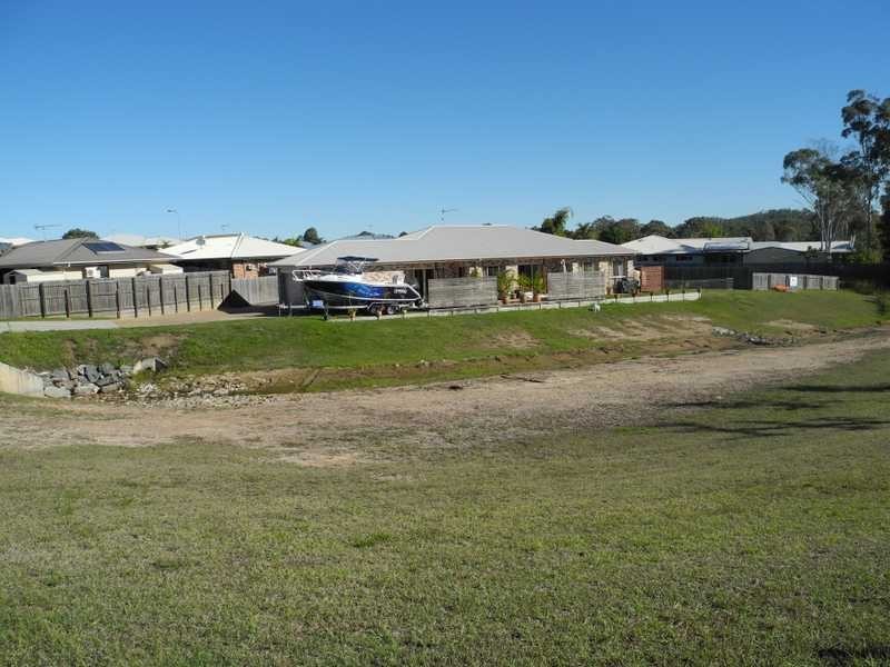 2A Golf View Drive, Boyne Island QLD 4680