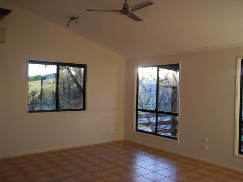 33 Latrobe Street, Tannum Sands QLD 4680