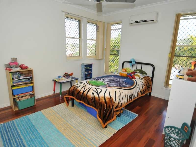 15 Michael Court, Boyne Island QLD 4680
