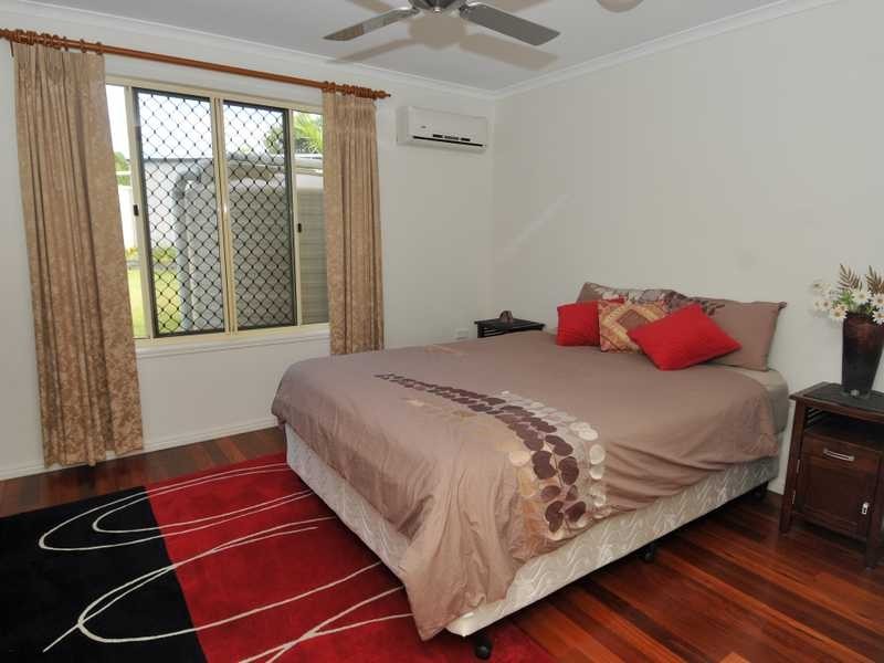 15 Michael Court, Boyne Island QLD 4680