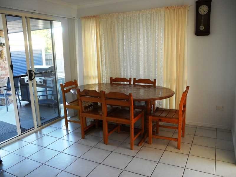 11 Huntington Court, New Auckland QLD 4680