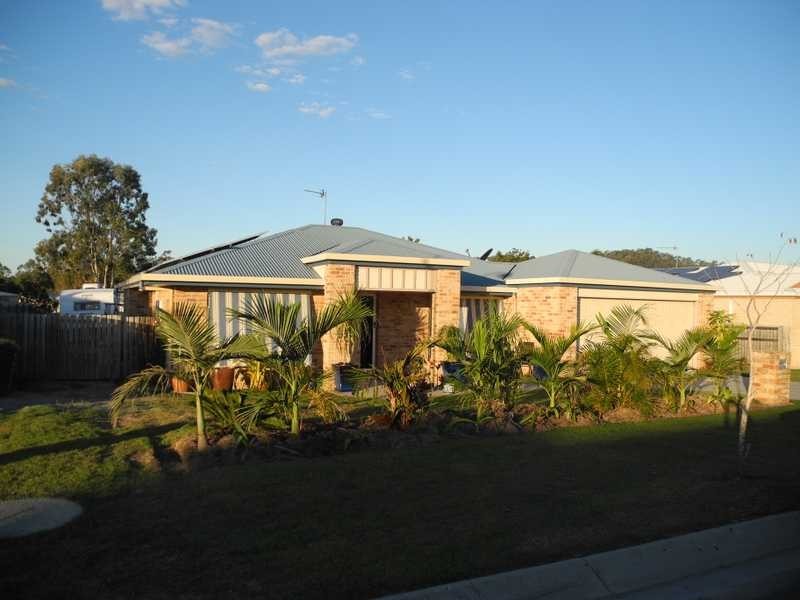11 Huntington Court, New Auckland QLD 4680