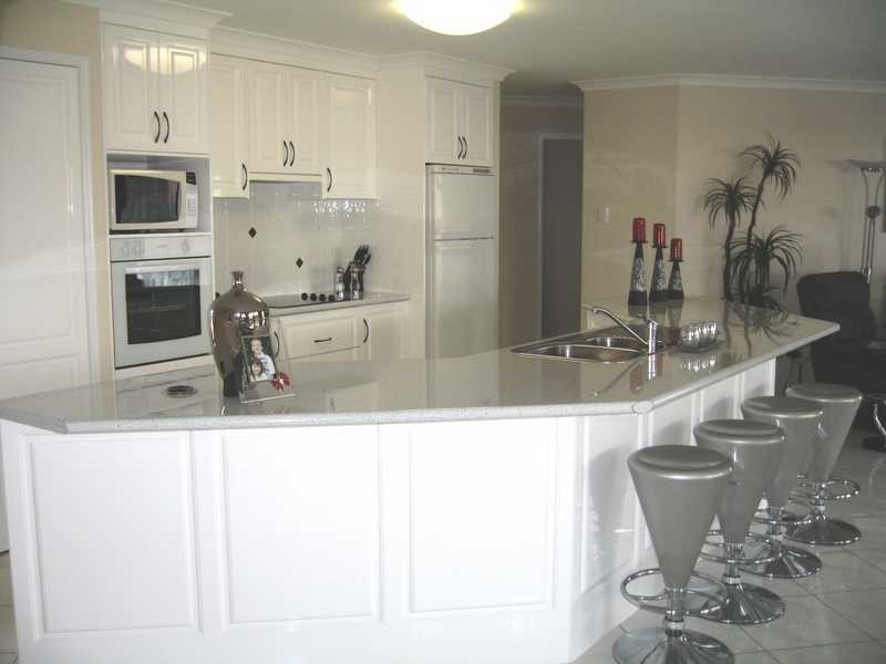 4 Jeana Close, Boyne Island QLD 4680