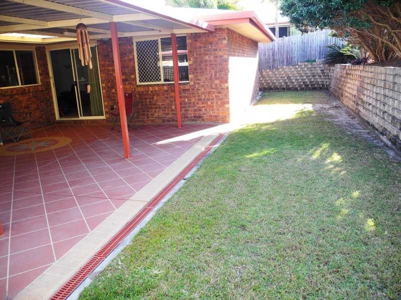 8 Belah Court, Boyne Island QLD 4680