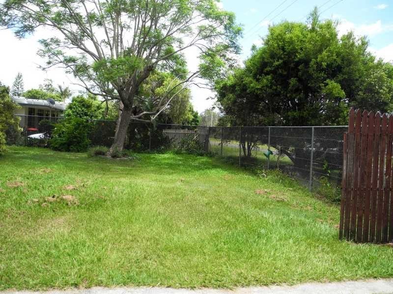 23 Martin Street, Bororen QLD 4678