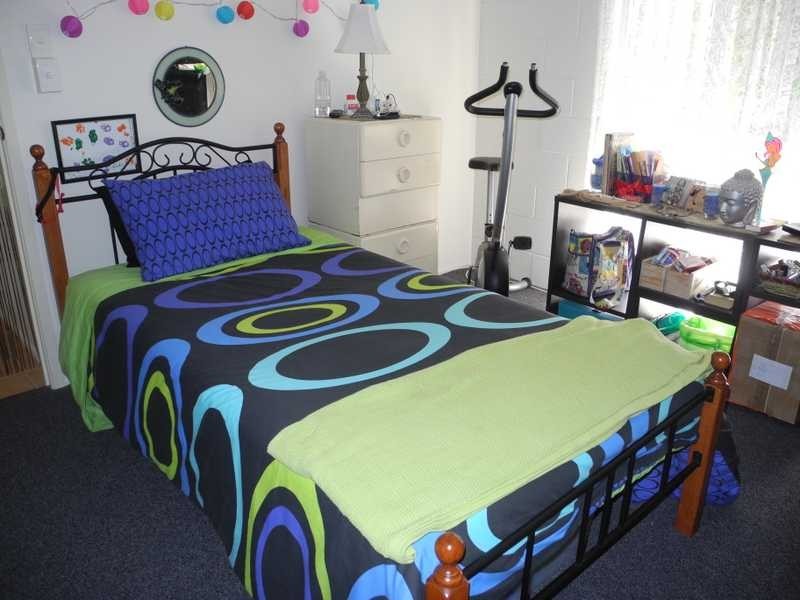 86 Malpas Street, Boyne Island QLD 4680