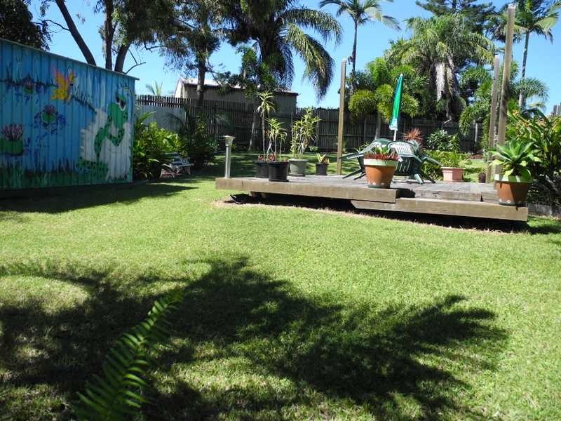 Unit/2/36 Langdon Street, Tannum Sands QLD 4680