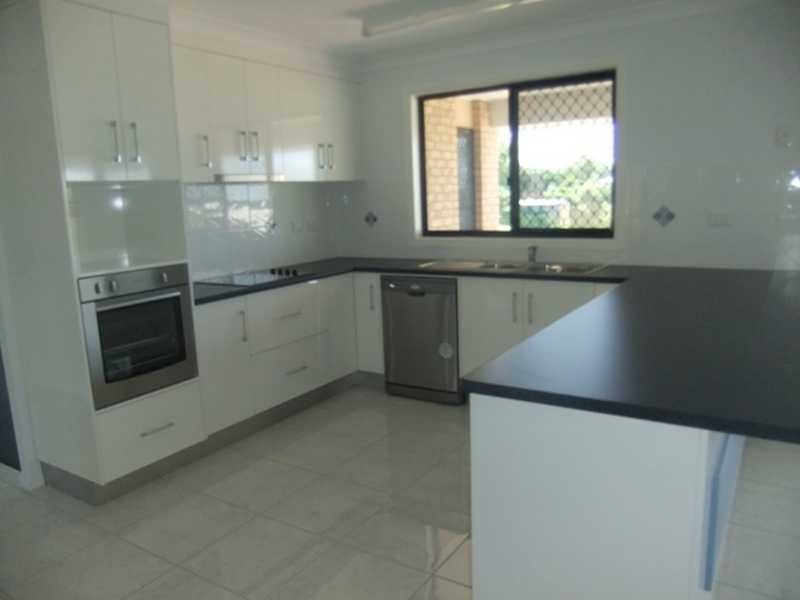 25 Bauhinia Street, Boyne Island QLD 4680