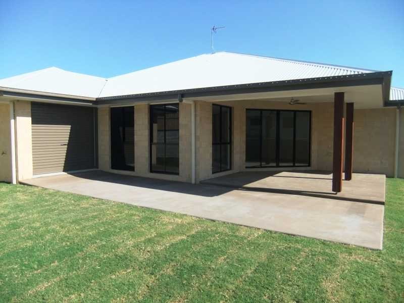 5 Hoddinott Close, Tannum Sands QLD 4680