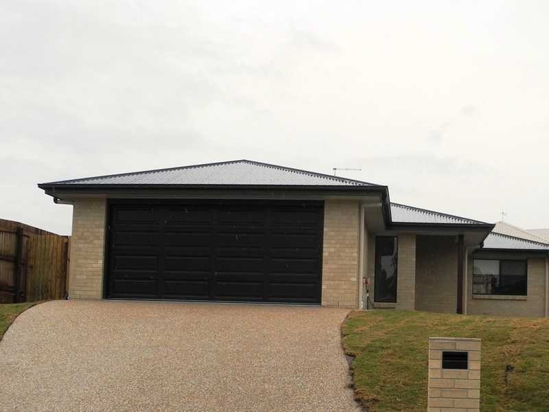 9 Valley Way, Boyne Island QLD 4680