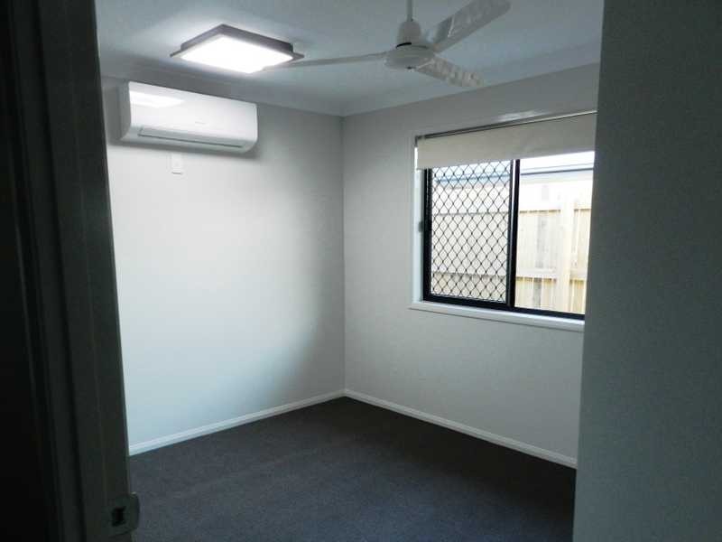 9 Valley Way, Boyne Island QLD 4680