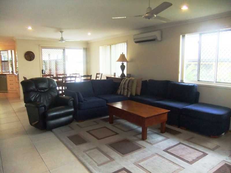 1 Jeana Court, Boyne Island QLD 4680