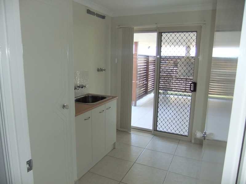 1 Jeana Court, Boyne Island QLD 4680