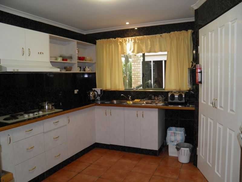 15 Silverton Drive, Tannum Sands QLD 4680