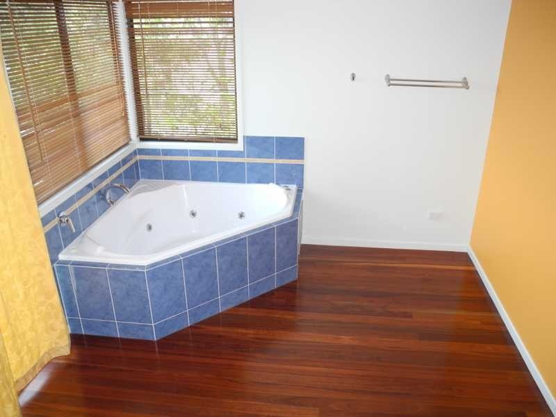 48 Malpas Street, Boyne Island QLD 4680