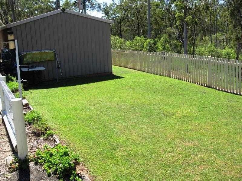 17 Centenary Drive, Boyne Island QLD 4680