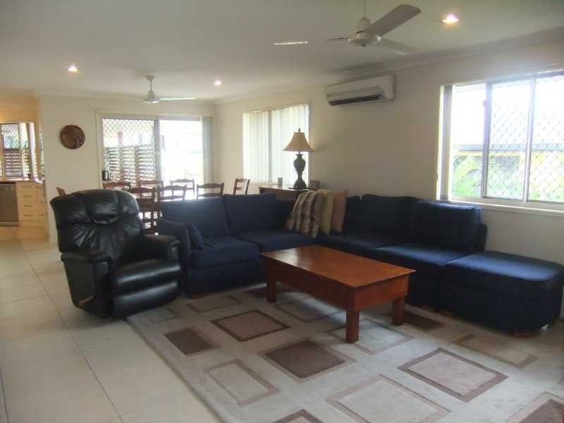 1 Jeana Close, Boyne Island QLD 4680