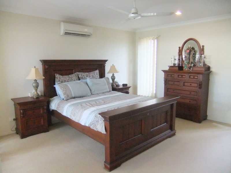 1 Jeana Close, Boyne Island QLD 4680