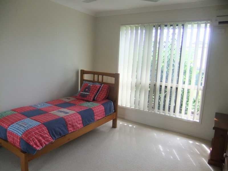 1 Jeana Close, Boyne Island QLD 4680