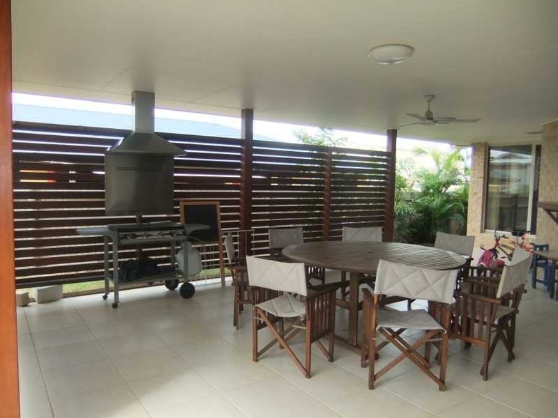 1 Jeana Close, Boyne Island QLD 4680