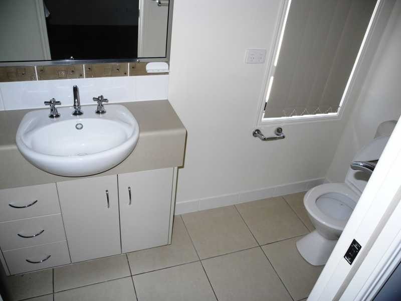 31 Golf View Drive, Boyne Island QLD 4680