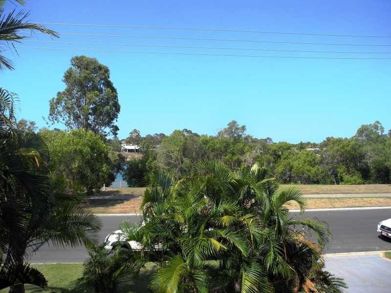 101 Tarcoola Drive, Boyne Island QLD 4680