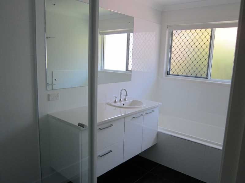 65 The Oaks Road, Tannum Sands QLD 4680