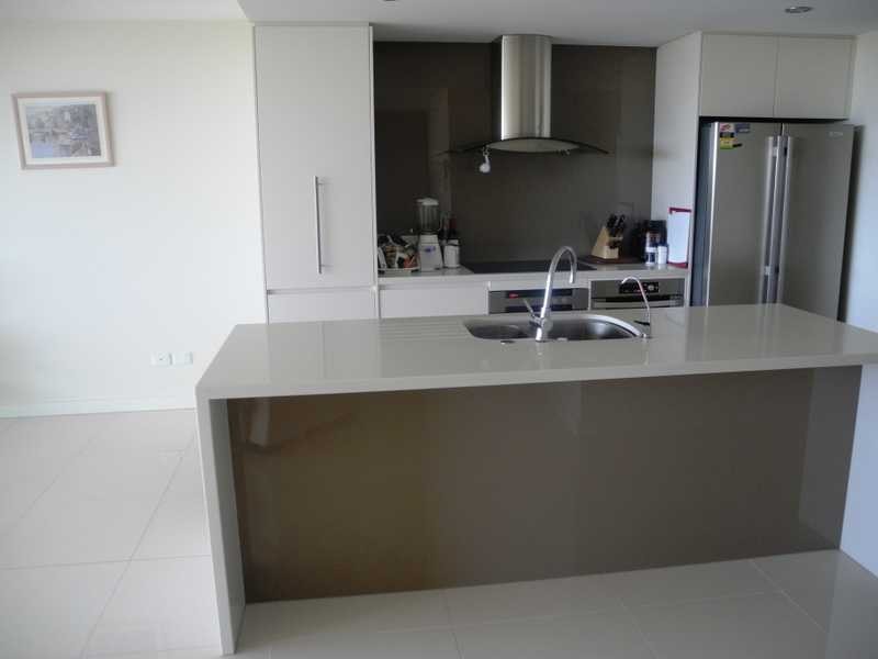17/2 The Promenade, Boyne Island QLD 4680