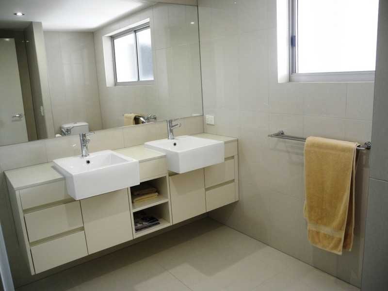 17/2 The Promenade, Boyne Island QLD 4680