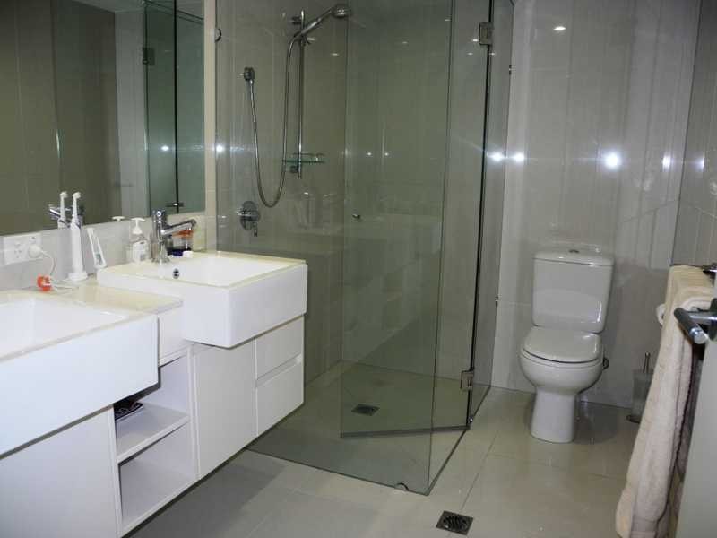 17/2 The Promenade, Boyne Island QLD 4680