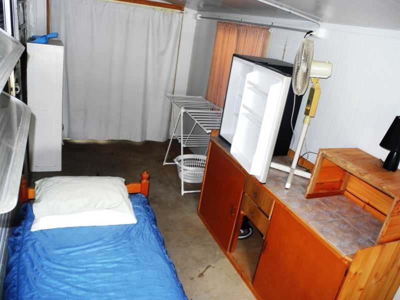 32 Queen Street, Boyne Island QLD 4680