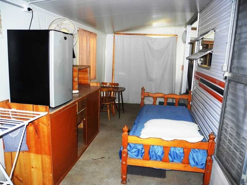 32 Queen Street, Boyne Island QLD 4680