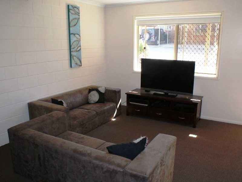 Unit/2/6 Hampton Drive, Tannum Sands QLD 4680